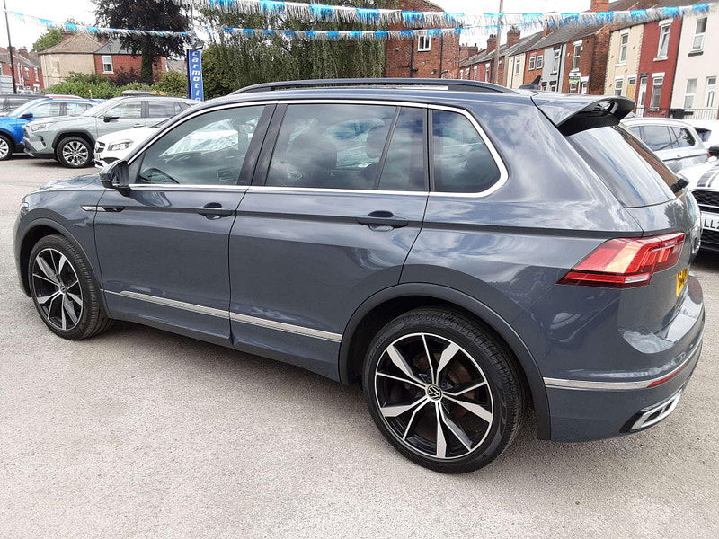 Volkswagen Tiguan 1.5 Tiguan R-Line TSi Semi-Auto 5dr 5dr Automatic 2025