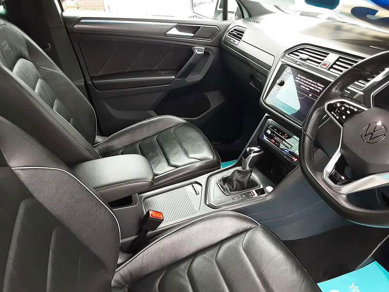 Volkswagen Tiguan 1.5 Tiguan R-Line TSi Semi-Auto 5dr 5dr Automatic 2025