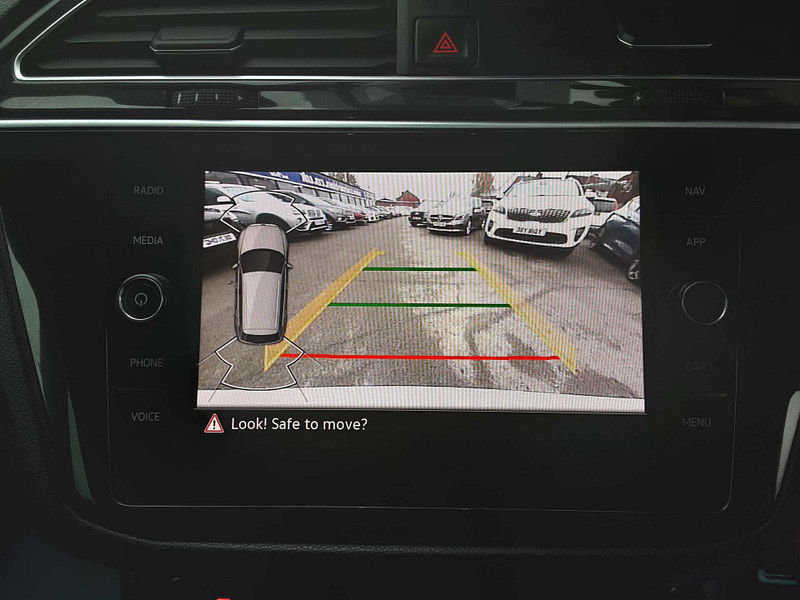 Volkswagen Tiguan 1.5 Tiguan R-Line TSi Semi-Auto 5dr 5dr Automatic 2025