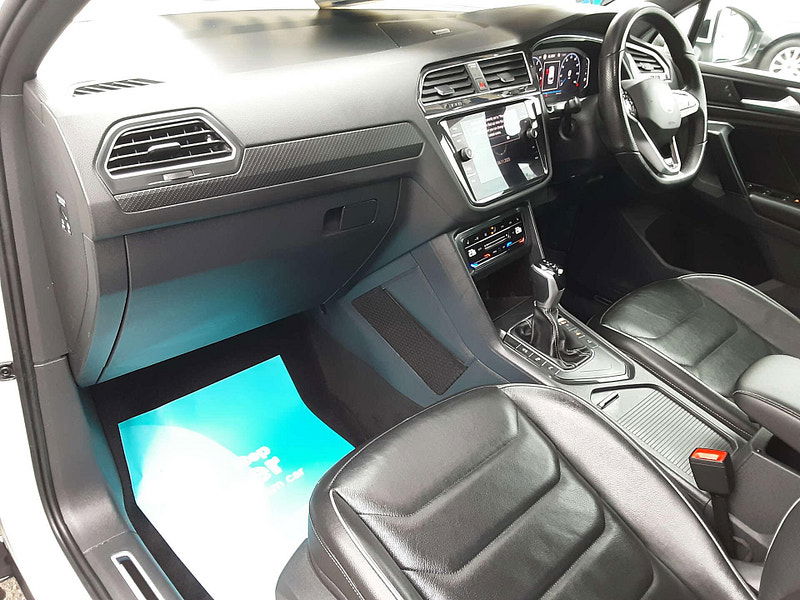 Volkswagen Tiguan 1.5 Tiguan R-Line TSi Semi-Auto 5dr 5dr Automatic 2025