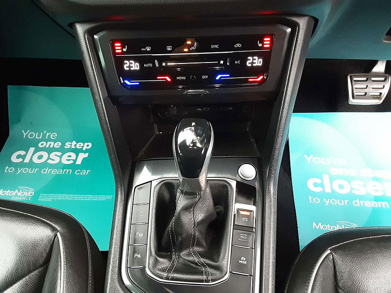 Volkswagen Tiguan 1.5 Tiguan R-Line TSi Semi-Auto 5dr 5dr Automatic 2025