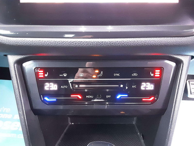 Volkswagen Tiguan 1.5 Tiguan R-Line TSi Semi-Auto 5dr 5dr Automatic 2025