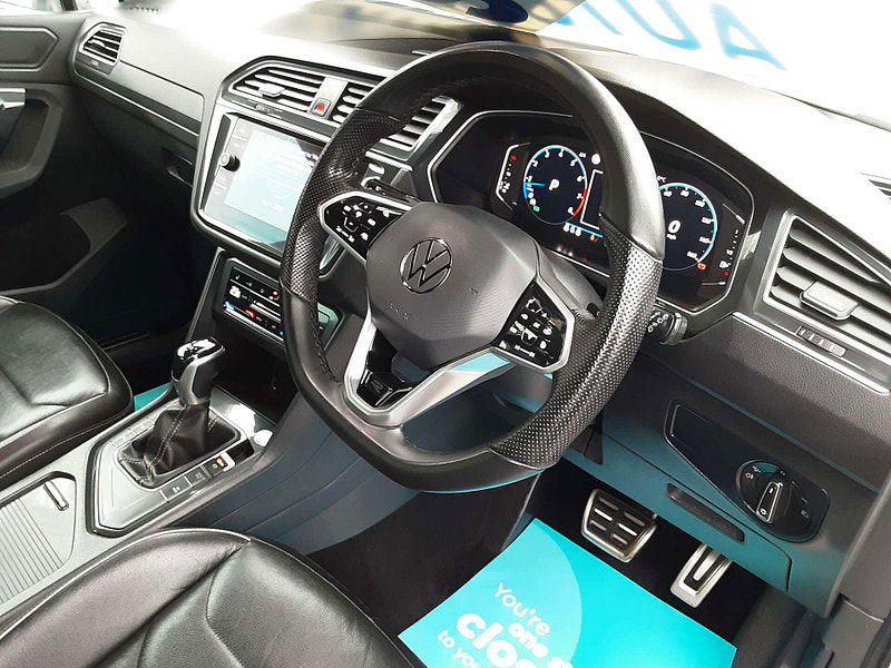Volkswagen Tiguan 1.5 Tiguan R-Line TSi Semi-Auto 5dr 5dr Automatic 2025