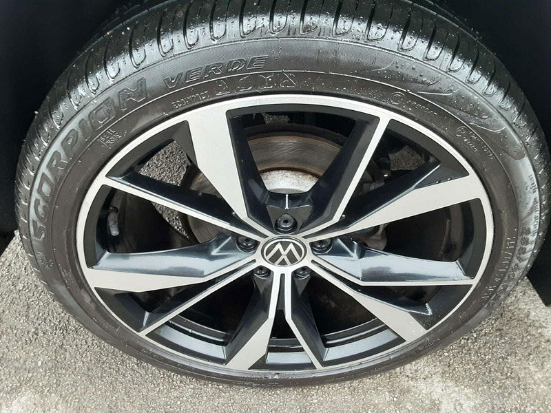 Volkswagen Tiguan 1.5 Tiguan R-Line TSi Semi-Auto 5dr 5dr Automatic 2025