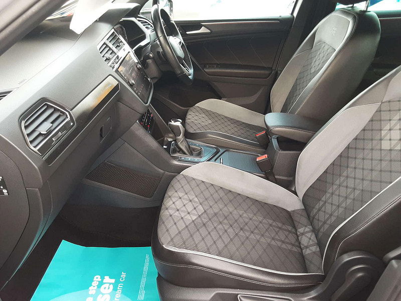 Volkswagen Tiguan 1.5 Tiguan R-Line TSi Semi-Auto 5dr 5dr Automatic 2026