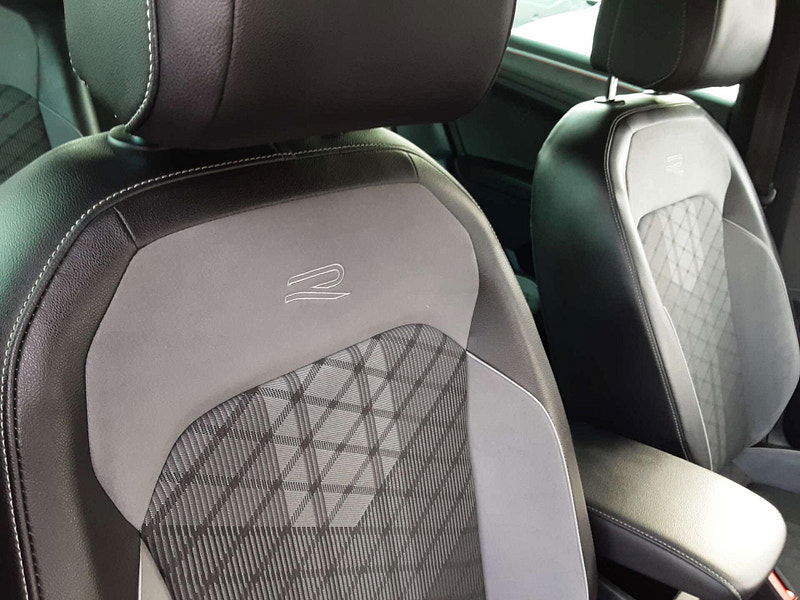 Volkswagen Tiguan 1.5 Tiguan R-Line TSi Semi-Auto 5dr 5dr Automatic 2026