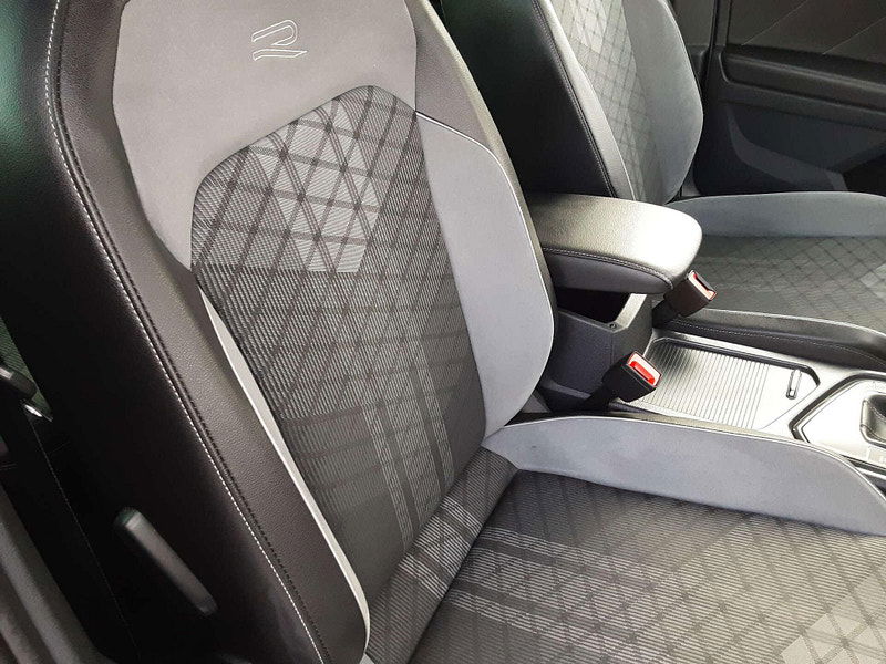 Volkswagen Tiguan 1.5 Tiguan R-Line TSi Semi-Auto 5dr 5dr Automatic 2026