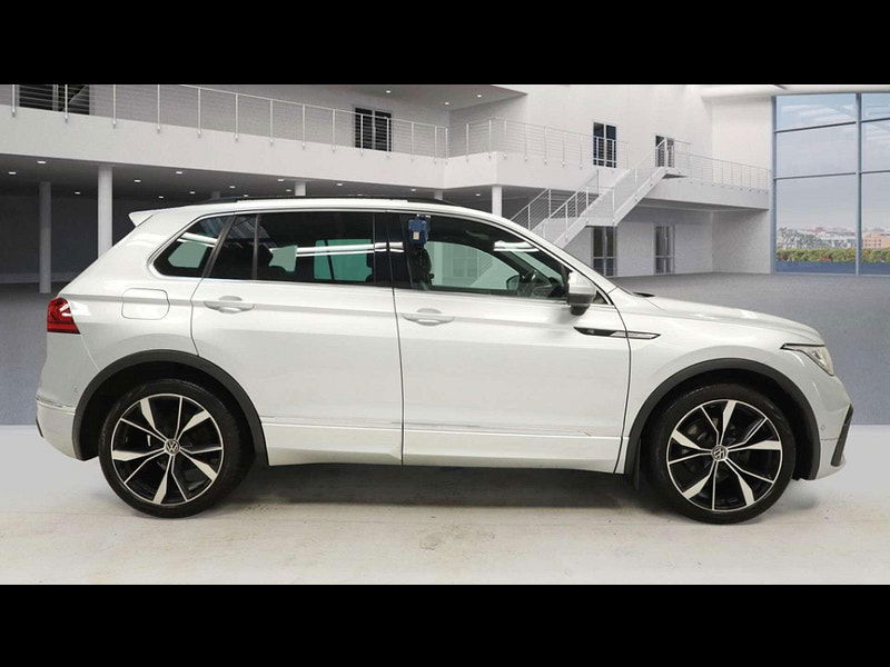 Volkswagen Tiguan 1.5 Tiguan R-Line TSi Semi-Auto 5dr 5dr Automatic 2025