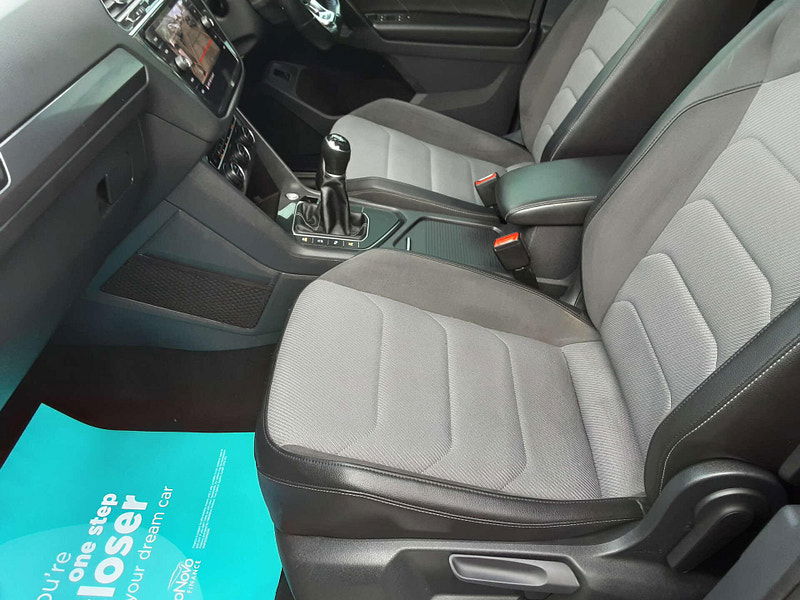 Volkswagen Tiguan 2.0 TDI R LINE TECH 5dr Manual 2026
