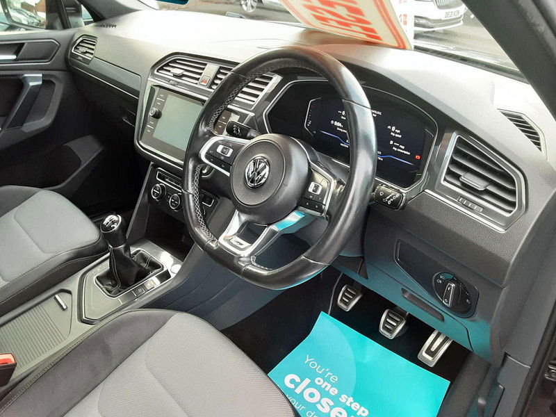 Volkswagen Tiguan 1.5 Tiguan SEL TSi Evo manual 5dr 5dr Manual 2025