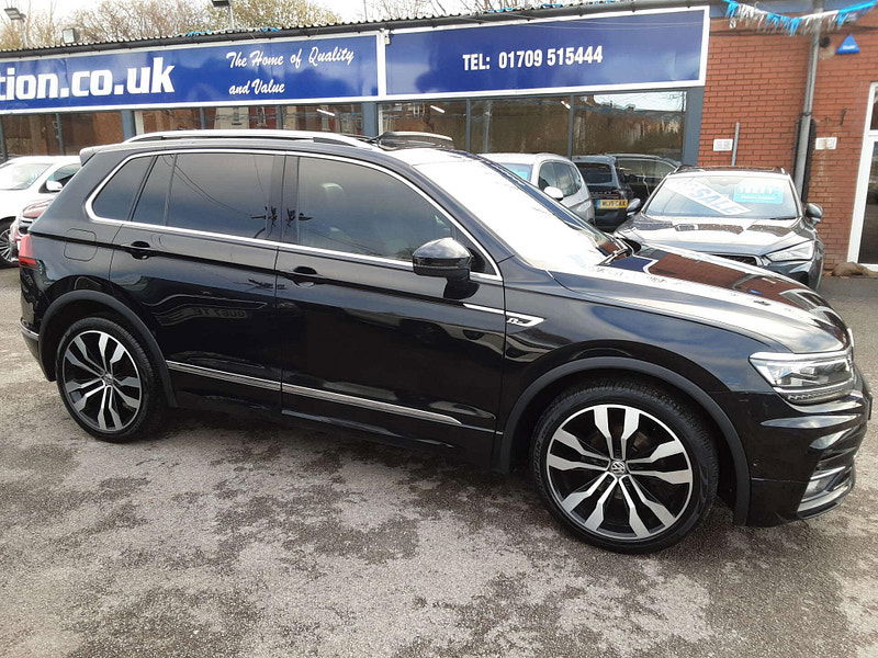 Volkswagen Tiguan 2.0 TDI R LINE TECH 5dr Manual 2026