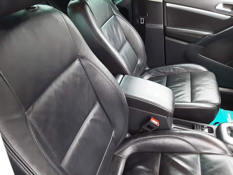 Volkswagen Tiguan 2.0 TDI BlueMotion Tech Match DSG 4WD Euro 6 (s/s) 5dr 5dr Automatic 2025