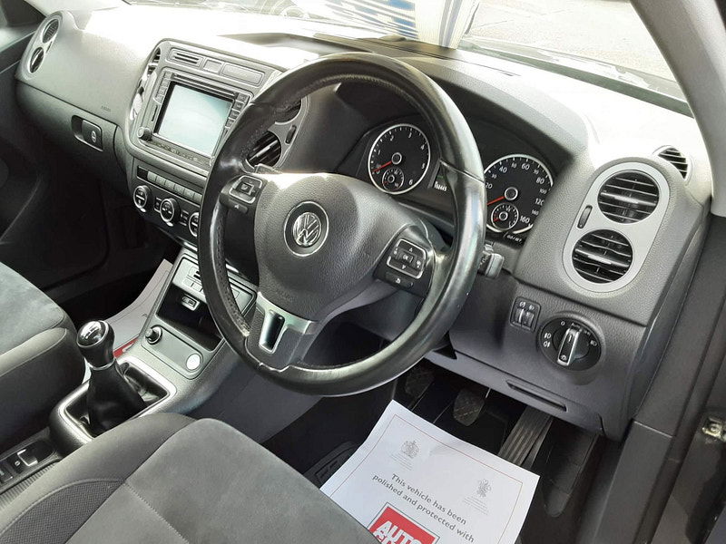 Volkswagen Tiguan 2.0 TDI BlueMotion Tech Match Edition 4WD Euro 6 (s/s) 5dr 5dr Manual 2024