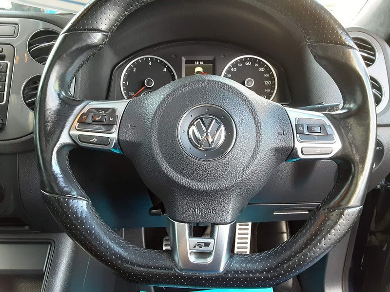 Volkswagen Tiguan 2.0 TDI BlueMotion Tech R-Line 4WD Euro 5 (s/s) 5dr 5dr Manual 2023