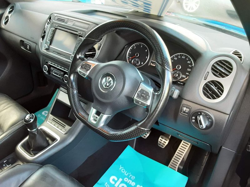 Volkswagen Tiguan 2.0 TDI BlueMotion Tech R-Line 4WD Euro 5 (s/s) 5dr 5dr Manual 2023