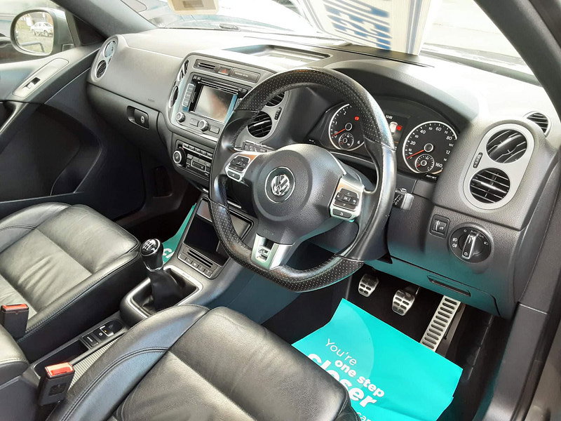 Volkswagen Tiguan 2.0 TDI BlueMotion Tech R-Line 4WD Euro 5 (s/s) 5dr (Nav) 5dr Manual 2026