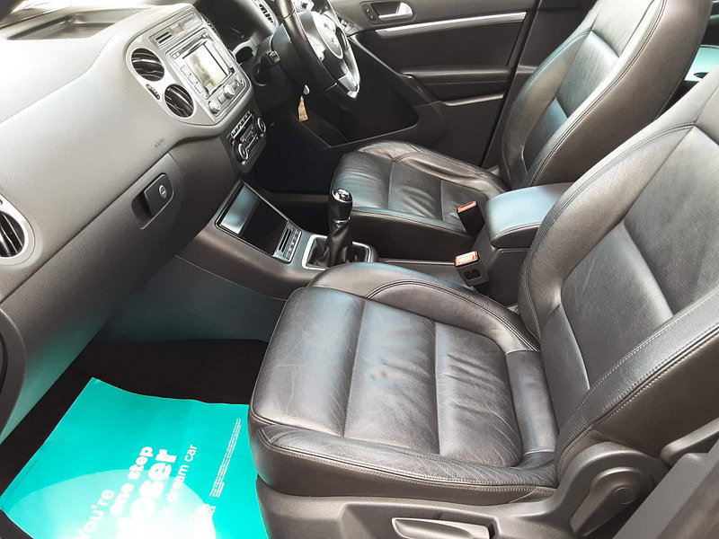 Volkswagen Tiguan 2.0 TDI BlueMotion Tech R-Line 4WD Euro 5 (s/s) 5dr (Nav) 5dr Manual 2026