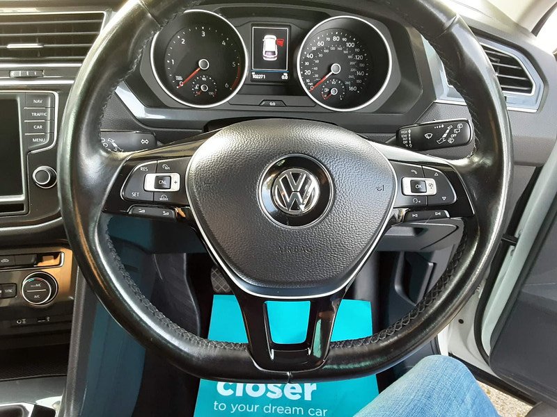 Volkswagen Tiguan 2.0 TDI BlueMotion Tech SE Navigation Euro 6 (s/s) 5dr 5dr Manual 2023