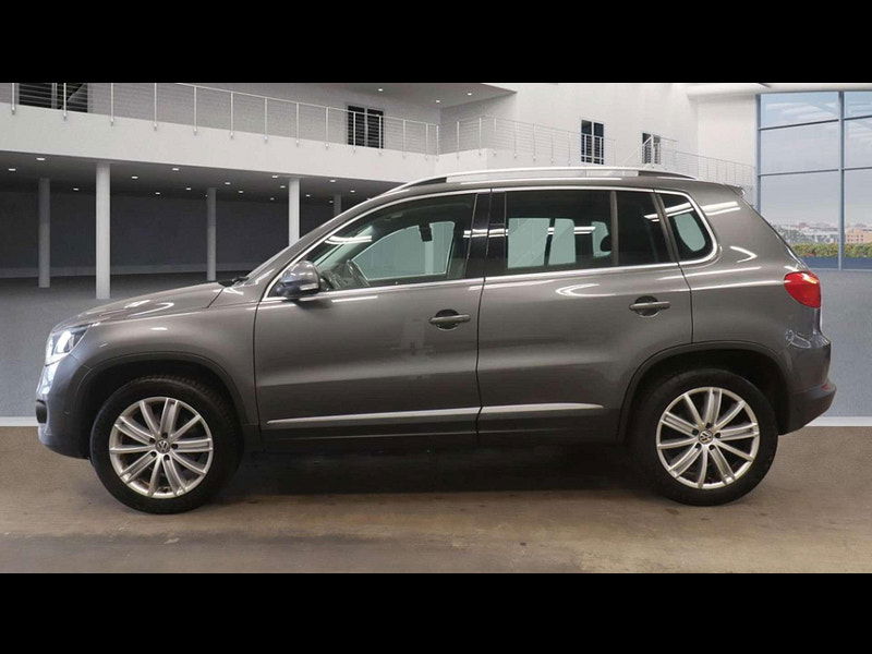Volkswagen Tiguan 2.0 Tiguan Match Edition TDI BlueMotion Technology 4Motion 4WD 5dr 5dr Manual 2025