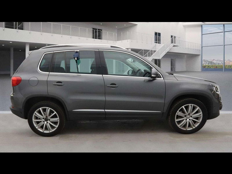 Volkswagen Tiguan 2.0 Tiguan Match Edition TDI BlueMotion Technology 4Motion Semi-Auto 4WD 5dr 5dr Automatic 2025