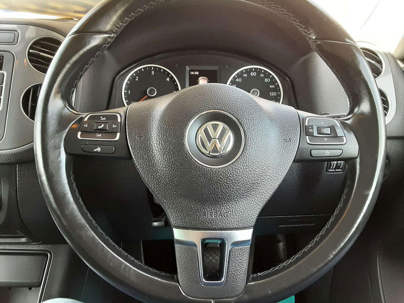 Volkswagen Tiguan 2.0 Tiguan Match TDI BlueMotion Technology 4Motion Semi-Auto 4WD 5dr 5dr Automatic 2025