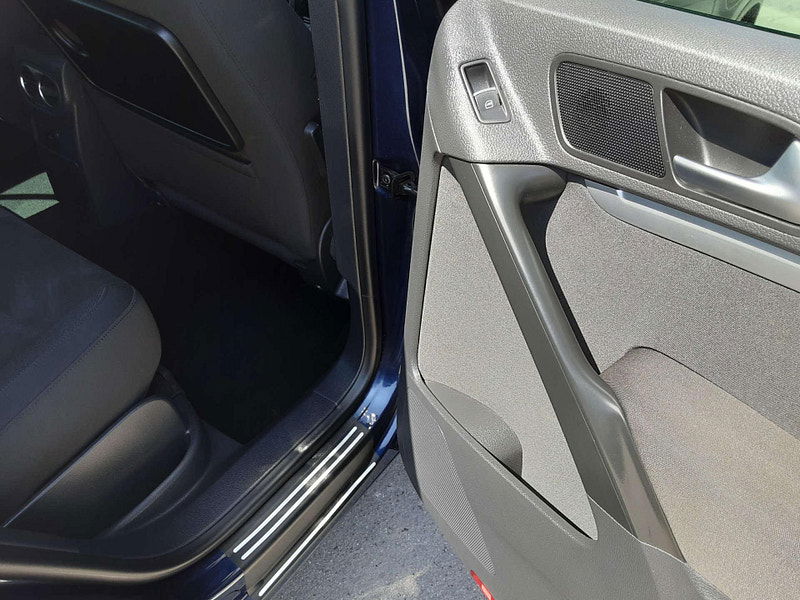 Volkswagen Tiguan 2.0 Tiguan Match TDI BlueMotion Technology 4Motion Semi-Auto 4WD 5dr 5dr Automatic 2025