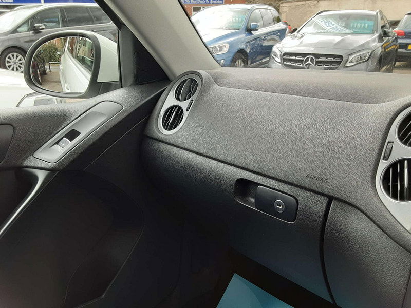 Volkswagen Tiguan 2.0 Tiguan Match TDI BlueMotion Technology 5dr 5dr Manual 2025