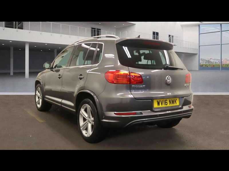 Volkswagen Tiguan 2.0 Tiguan R-Line Edition TDI BlueMotion Technology 4Motion Semi-Auto 4WD 5dr 5dr Automatic 2025