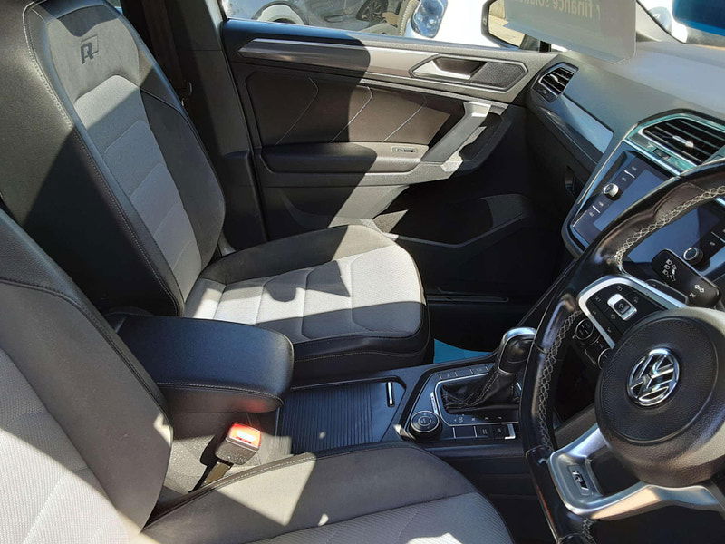 Volkswagen Tiguan 2.0 Tiguan R-Line TDI 4Motion Semi-Auto 4WD 5dr 5dr Automatic 2025