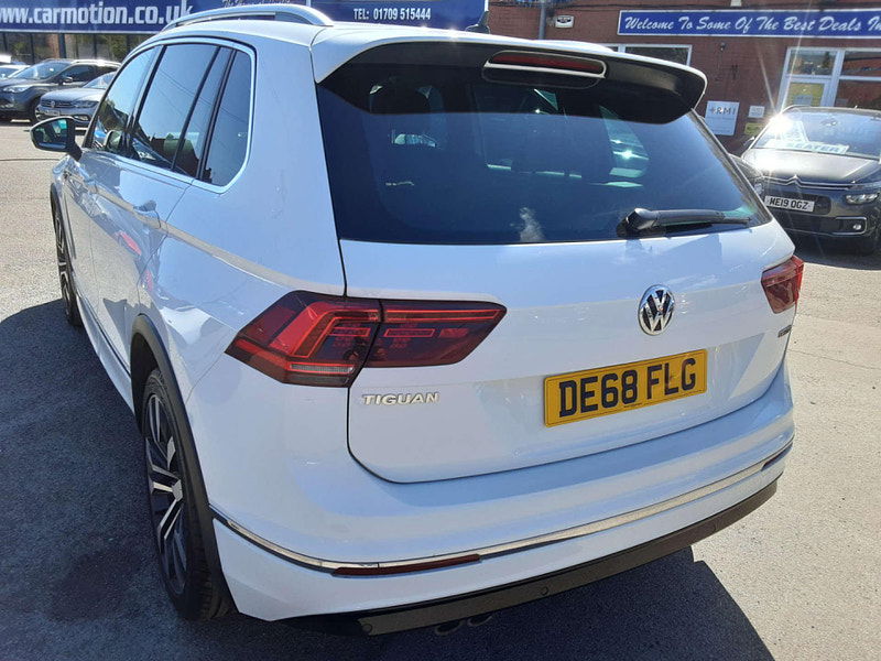 Volkswagen Tiguan 2.0 Tiguan R-Line TDI 4Motion Semi-Auto 4WD 5dr 5dr Automatic 2025