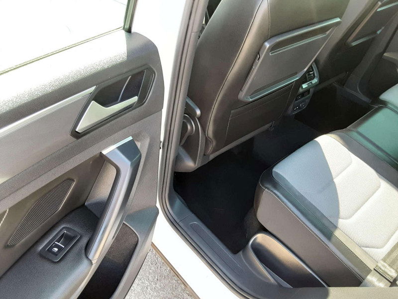 Volkswagen Tiguan 2.0 Tiguan R-Line TDI 4Motion Semi-Auto 4WD 5dr 5dr Automatic 2025