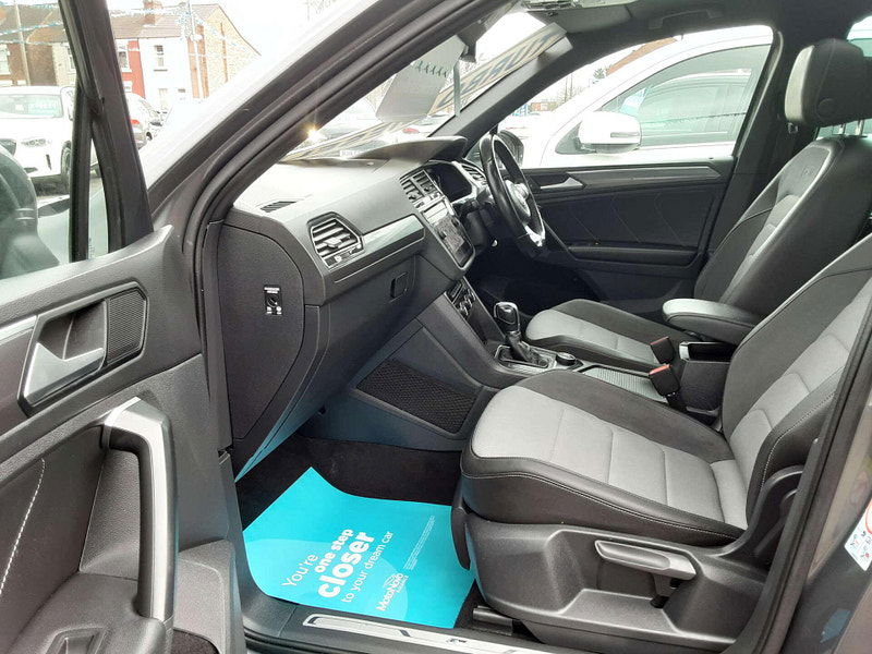 Volkswagen Tiguan 2.0 Tiguan R-Line TDI 4Motion Semi-Auto 4WD 5dr 5dr Automatic 2026