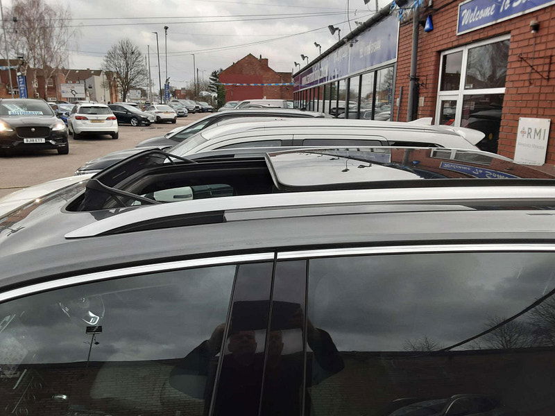 Volkswagen Tiguan 2.0 Tiguan R-Line TDI 4Motion Semi-Auto 4WD 5dr 5dr Automatic 2026