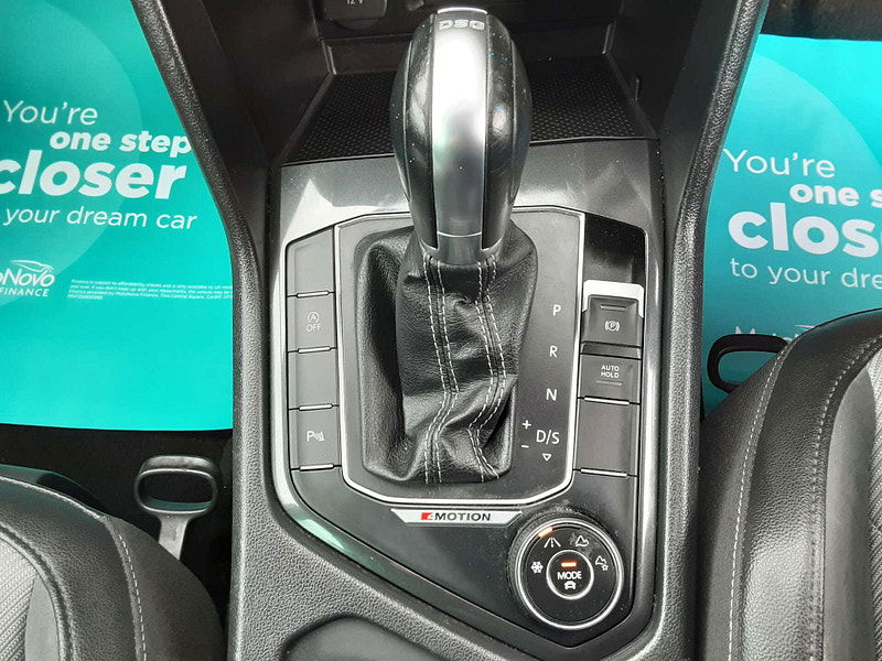 Volkswagen Tiguan 2.0 Tiguan R-Line TDI 4Motion Semi-Auto 4WD 5dr 5dr Automatic 2026