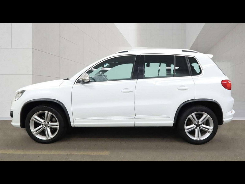 Volkswagen Tiguan 2.0 Tiguan R-Line TDI BlueMotion Technology 4Motion 4WD 5dr 5dr Manual 2026