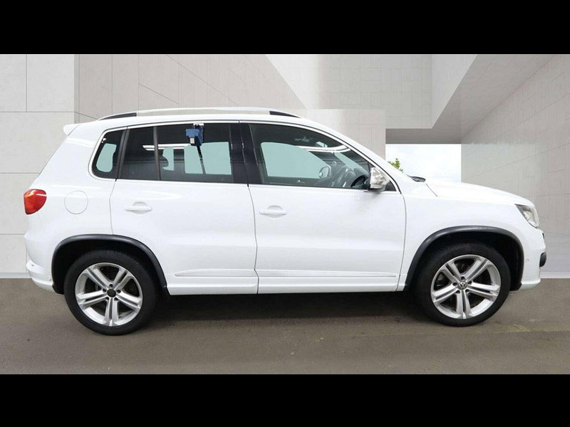 Volkswagen Tiguan 2.0 Tiguan R-Line TDI BlueMotion Technology 4Motion 4WD 5dr 5dr Manual 2026