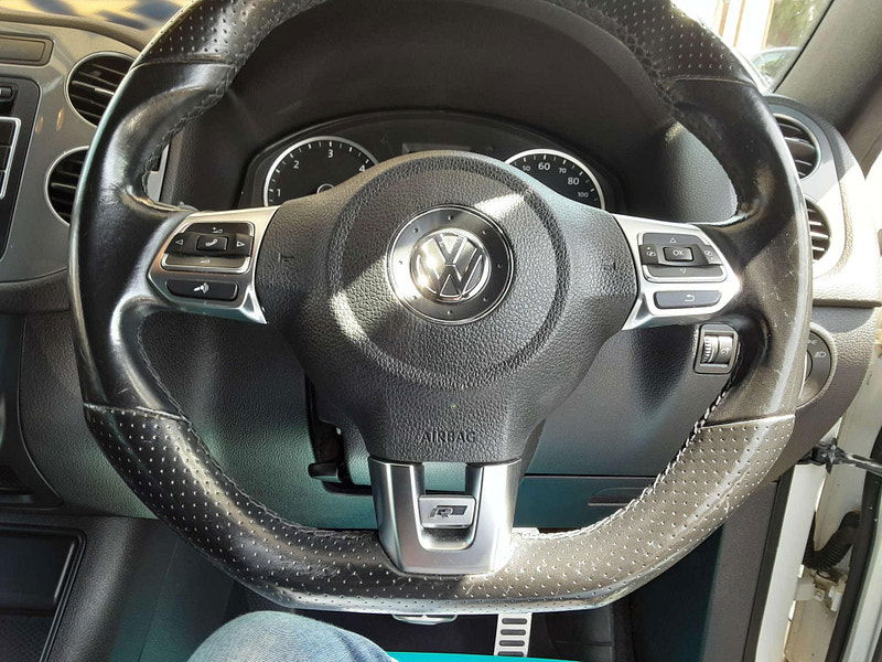Volkswagen Tiguan 2.0 Tiguan R-Line TDI BlueMotion Technology 4Motion Semi-Auto 4WD 5dr 5dr Automatic 2025