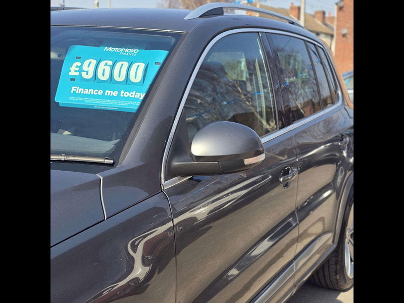 Volkswagen Tiguan 2.0 Tiguan R-Line TDI BlueMotion Technology 4Motion Semi-Auto 4WD 5dr 5dr Automatic 2025