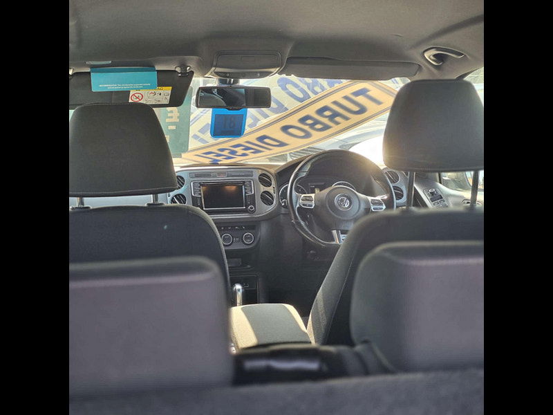 Volkswagen Tiguan 2.0 Tiguan R-Line TDI BlueMotion Technology 4Motion Semi-Auto 4WD 5dr 5dr Automatic 2025