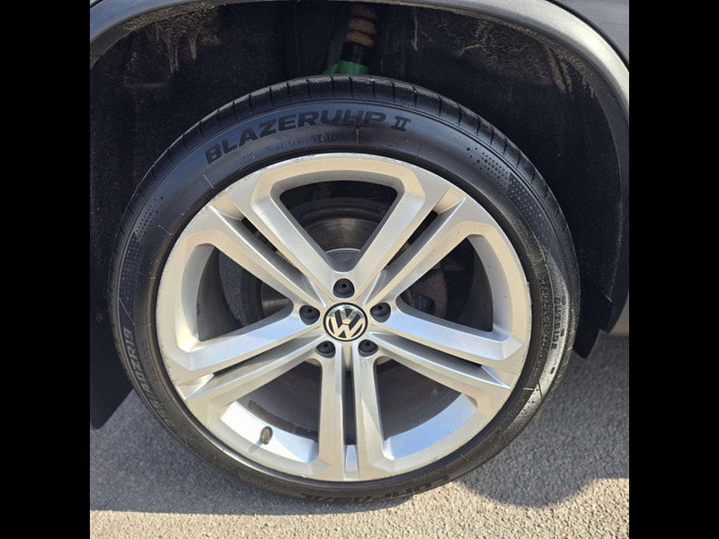 Volkswagen Tiguan 2.0 Tiguan R-Line TDI BlueMotion Technology 4Motion Semi-Auto 4WD 5dr 5dr Automatic 2025