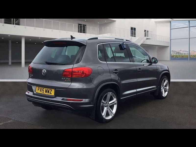 Volkswagen Tiguan 2.0 Tiguan R-Line TDI BlueMotion Technology 4Motion Semi-Auto 4WD 5dr 5dr Automatic 2025