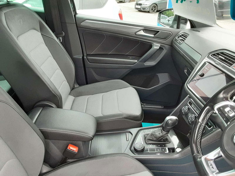 Volkswagen Tiguan 2.0 Tiguan R-Line Tech TDI 4Motion 4WD 5dr 5dr Automatic 2025