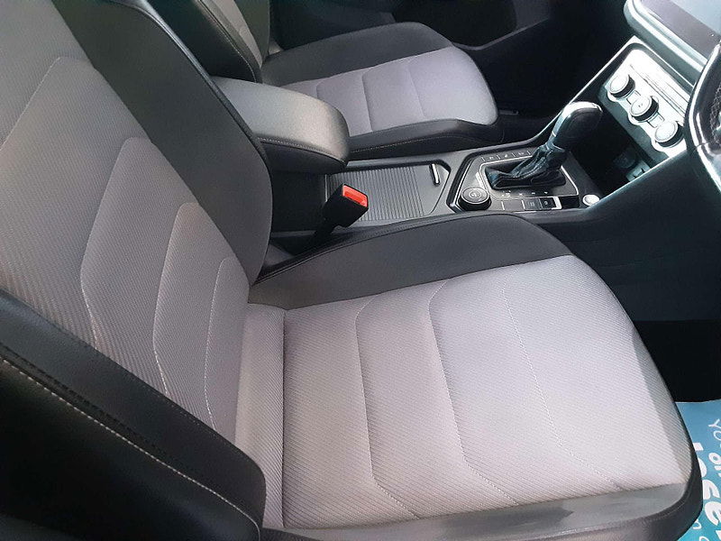 Volkswagen Tiguan 2.0 Tiguan R-Line Tech TDI 4Motion Semi-Auto 4WD 5dr 5dr Automatic 2025