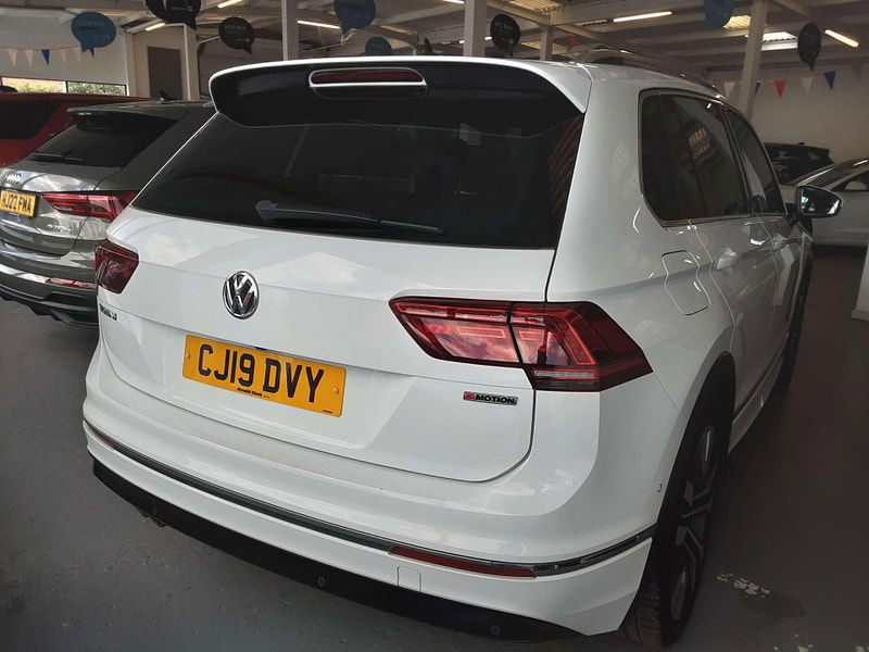 Volkswagen Tiguan 2.0 Tiguan R-Line Tech TDI 4Motion Semi-Auto 4WD 5dr 5dr Automatic 2025
