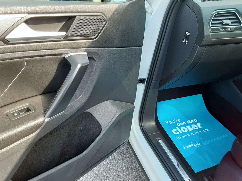 Volkswagen Tiguan 2.0 Tiguan R-Line TSi BlueMotion Technology 4Motion Semi-Auto 4WD 5dr 5dr Automatic 2025