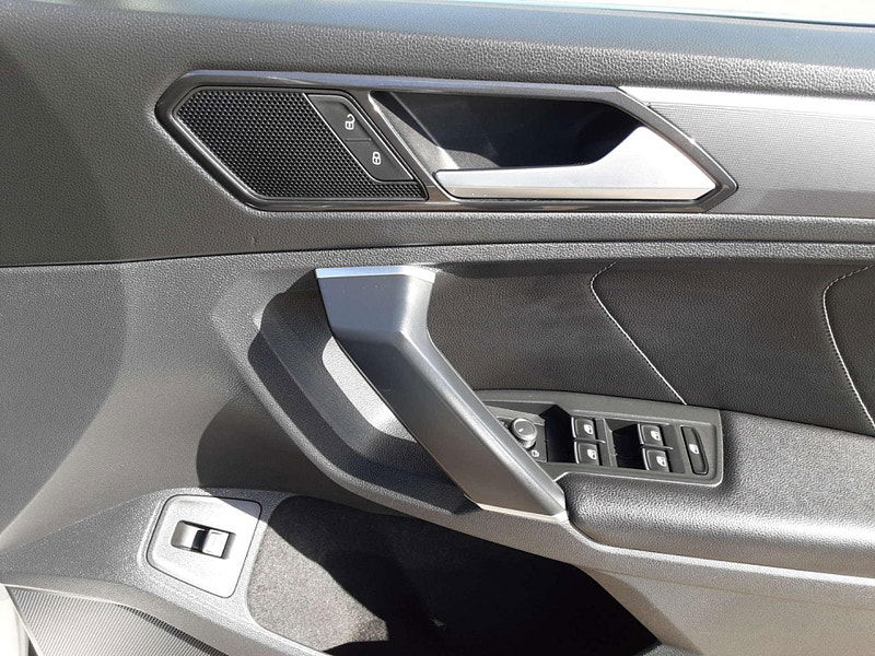 Volkswagen Tiguan 2.0 Tiguan R-Line TSi BlueMotion Technology 4Motion Semi-Auto 4WD 5dr 5dr Automatic 2025