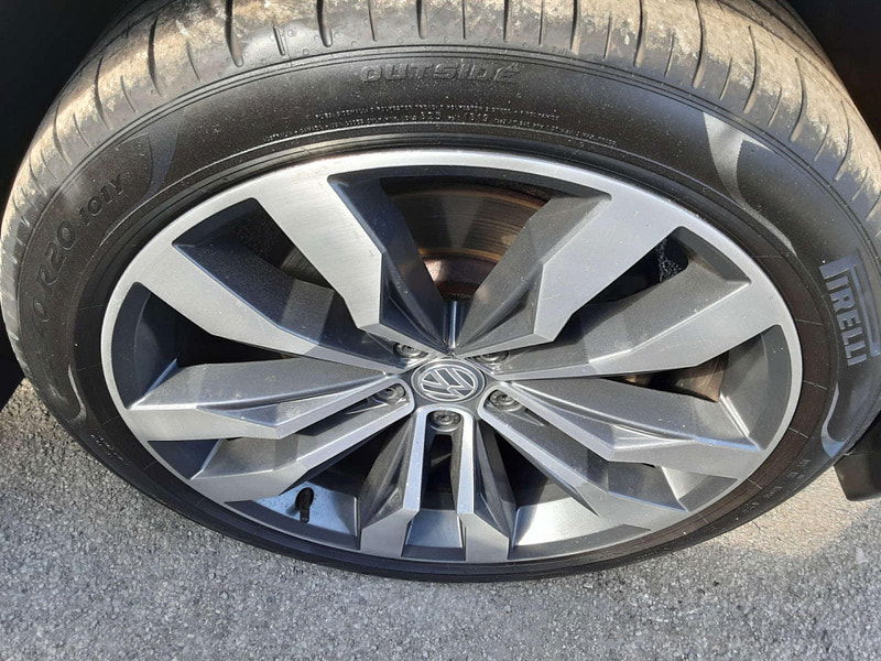 Volkswagen Tiguan 2.0 Tiguan R-Line TSi BlueMotion Technology 4Motion Semi-Auto 4WD 5dr 5dr Automatic 2025