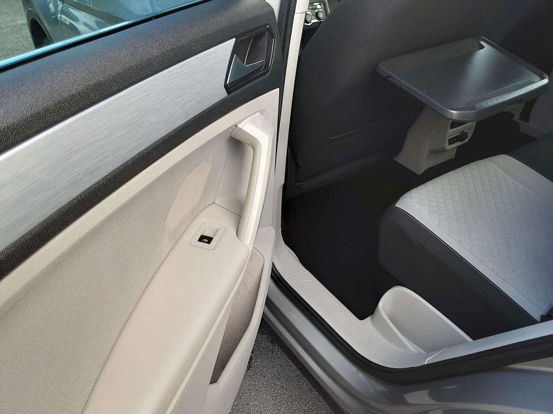 Volkswagen Tiguan 2.0 Tiguan SE Nav TDI BlueMotion Technology 4Motion Semi-Auto 4WD 5dr 5dr Automatic 2025