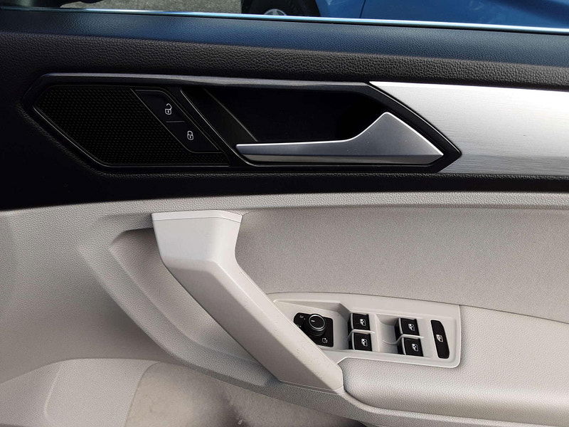 Volkswagen Tiguan 2.0 Tiguan SE Nav TDI BlueMotion Technology 4Motion Semi-Auto 4WD 5dr 5dr Automatic 2025