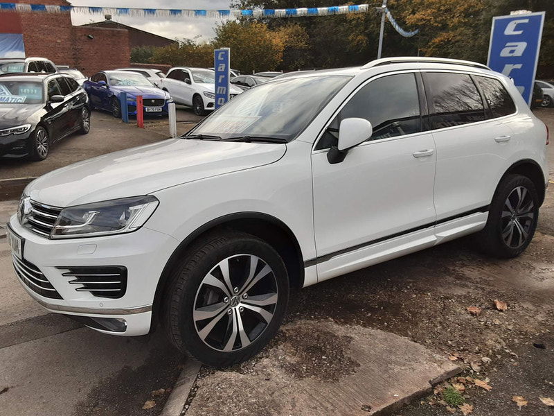 Volkswagen Touareg 3.0 TDI V6 BlueMotion Tech R-Line Tiptronic 4WD Euro 6 (s/s) 5dr 5dr Automatic 2024